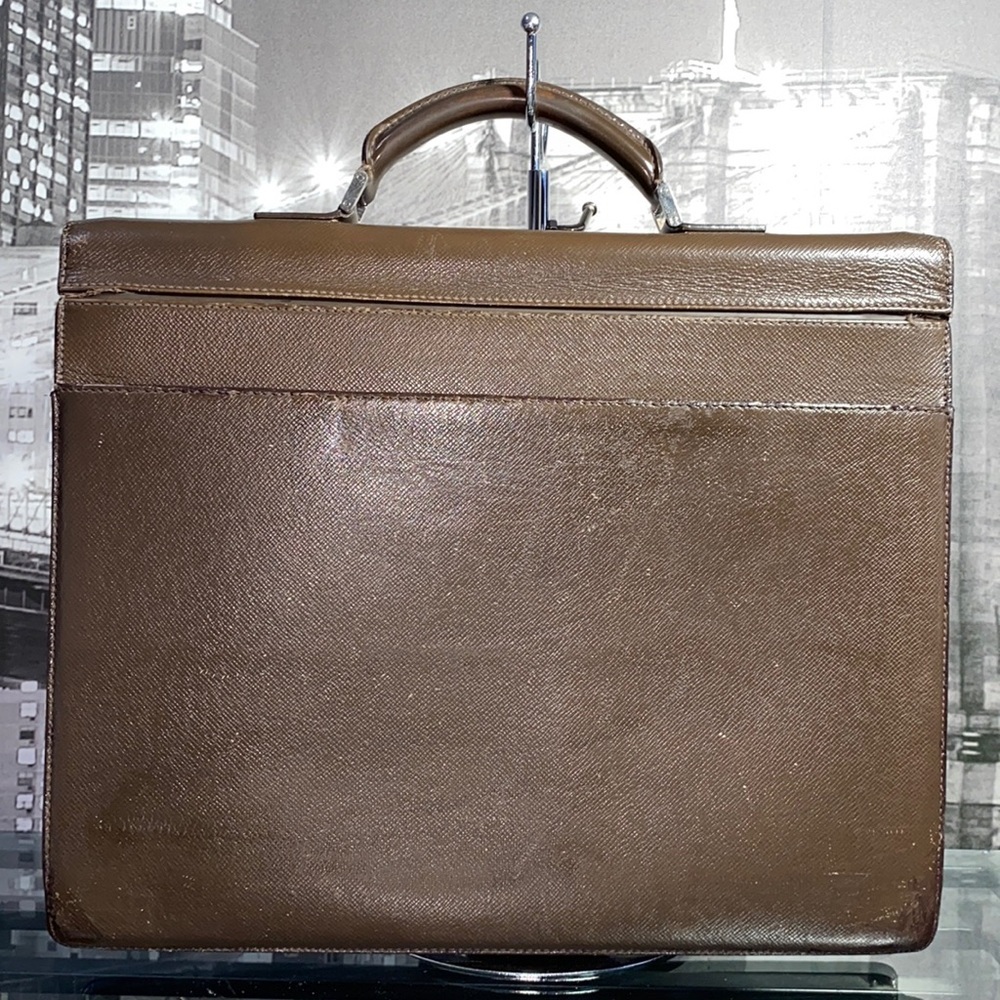 Authentic Louis Vuitton Taiga Robusto 2 Briefcase laptop unisex Bag - Picture 4 of 17
